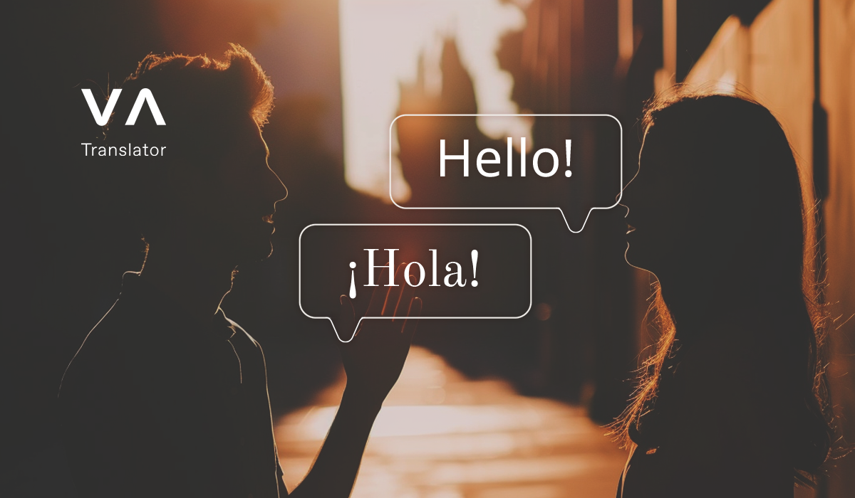 Silueta de dos personas a contraluz, intercambiando un saludo en diferentes idiomas con burbujas que dicen Hello! y Â¡Hola!